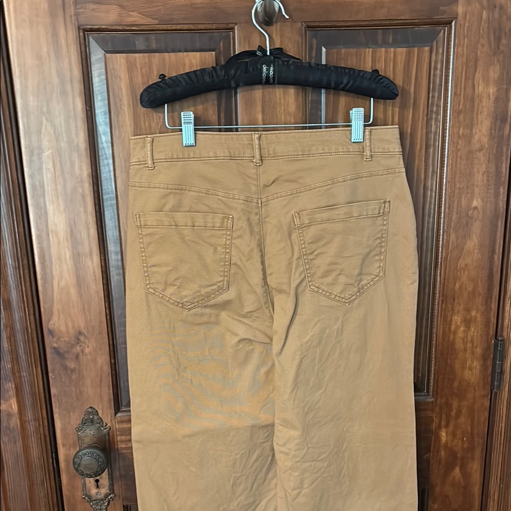 Old Navy Tan Wide Leg Jumpsuit - Picture 2 of 3